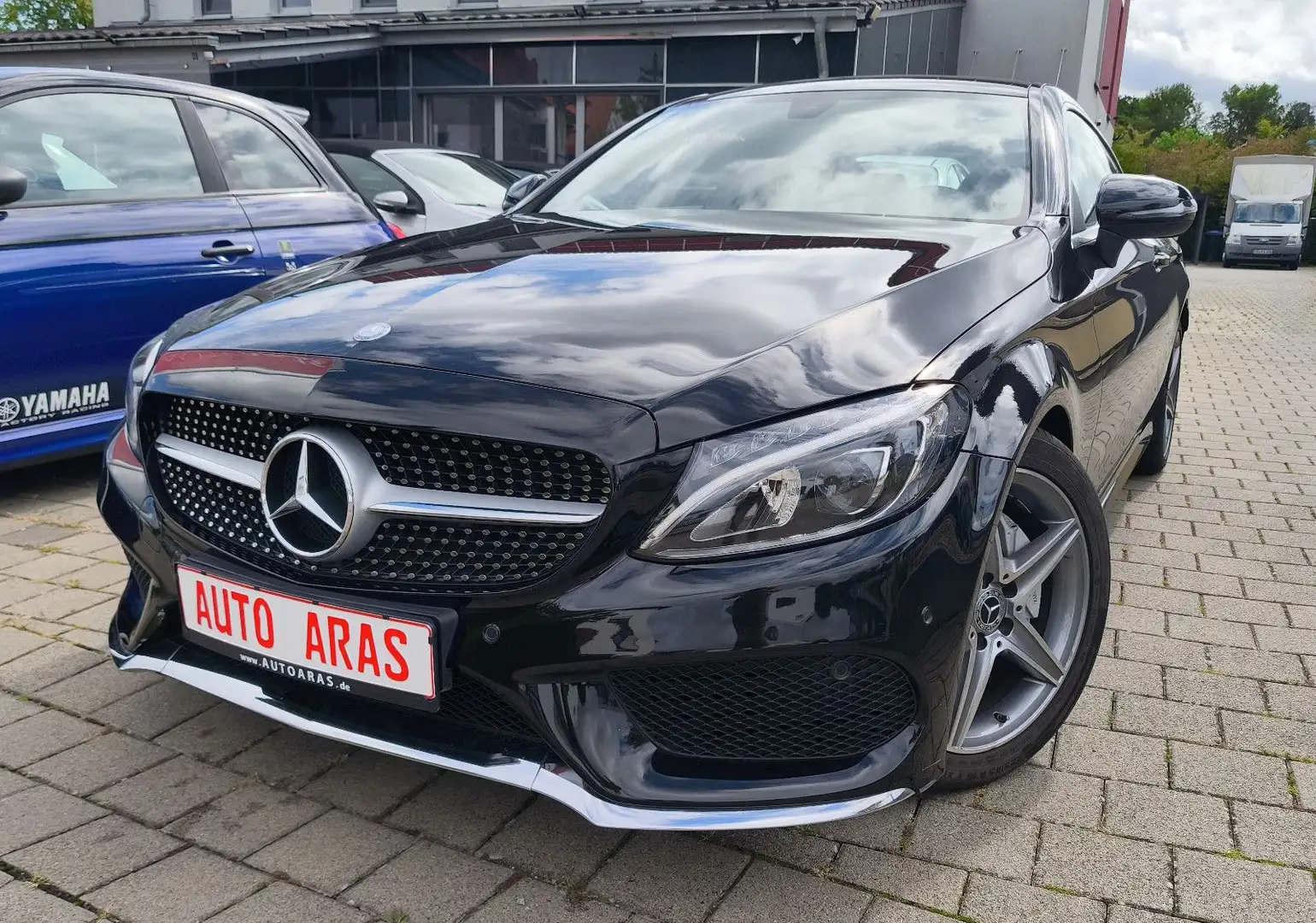 Mercedes-Benz C 200 Coupe AMG LINE Schwarz - 1