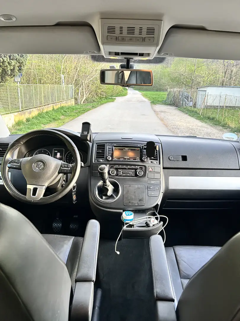 Volkswagen T6 Multivan Kurz Highline - 2