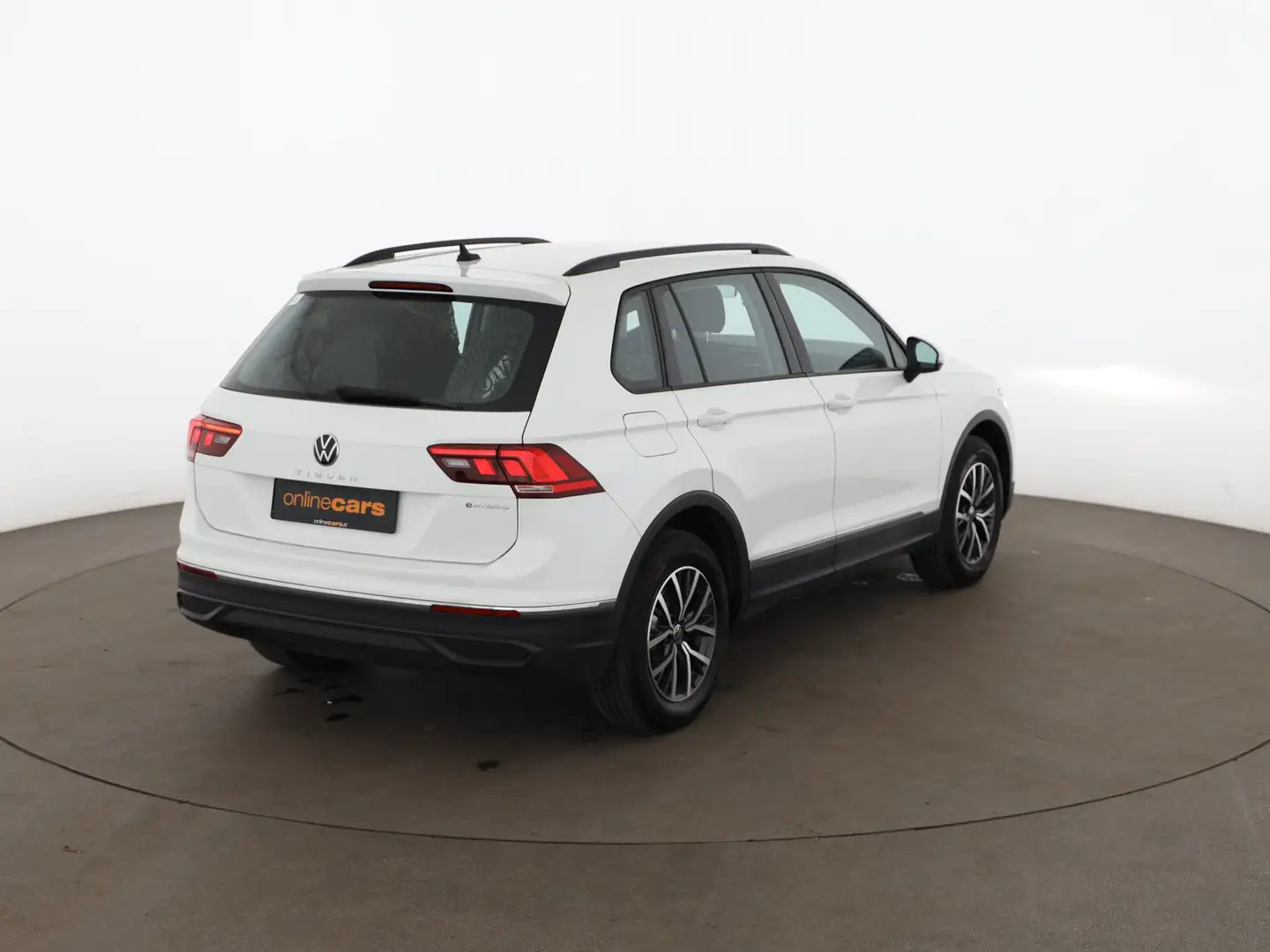 Volkswagen Tiguan 1.4 TSI Life Aut LED RADAR NAVI SITZHZG Weiß - 2