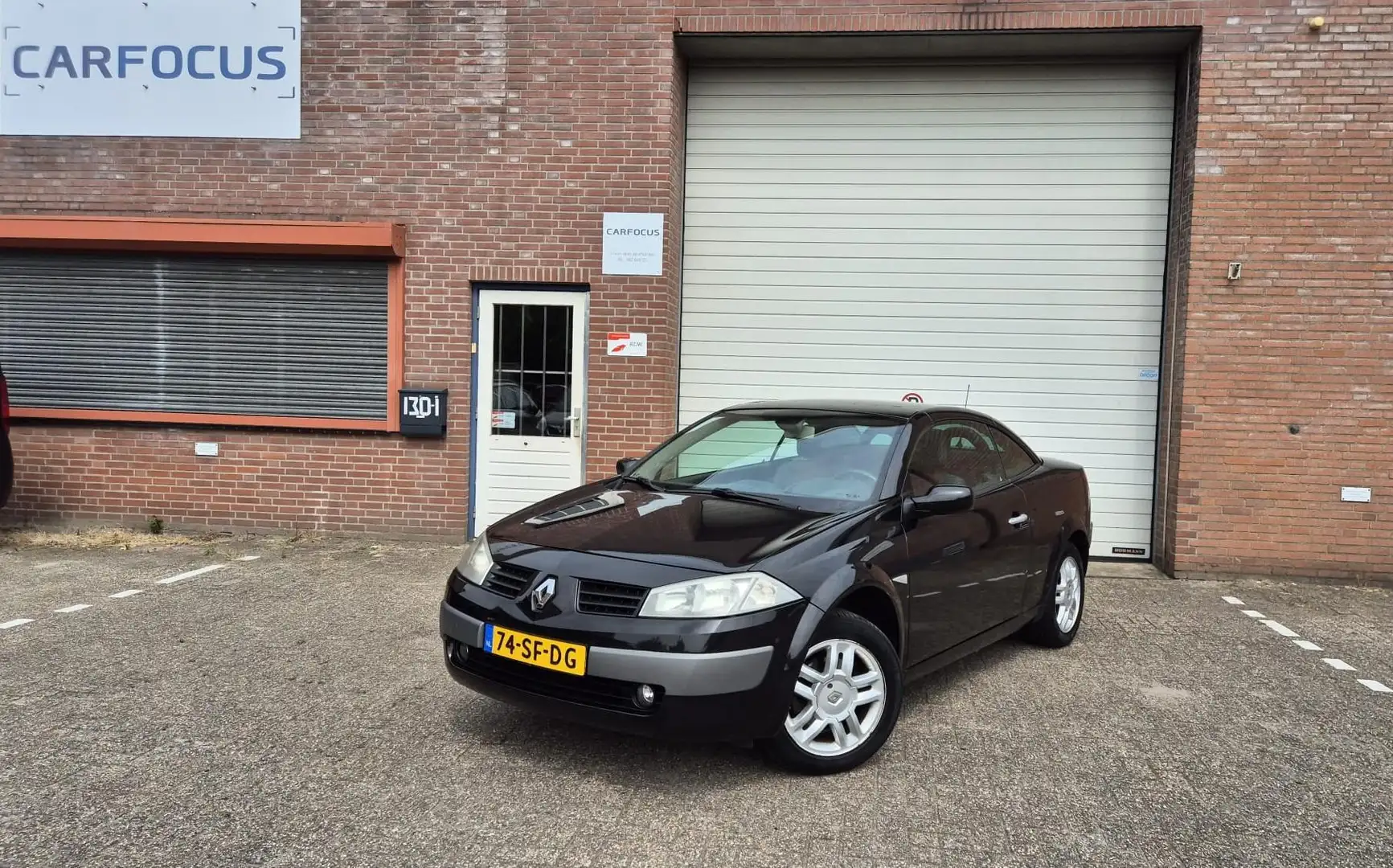 Renault Megane Coupé-Cabriolet 1.6-16V Tech Line NAP 1e eigenaar Zwart - 1