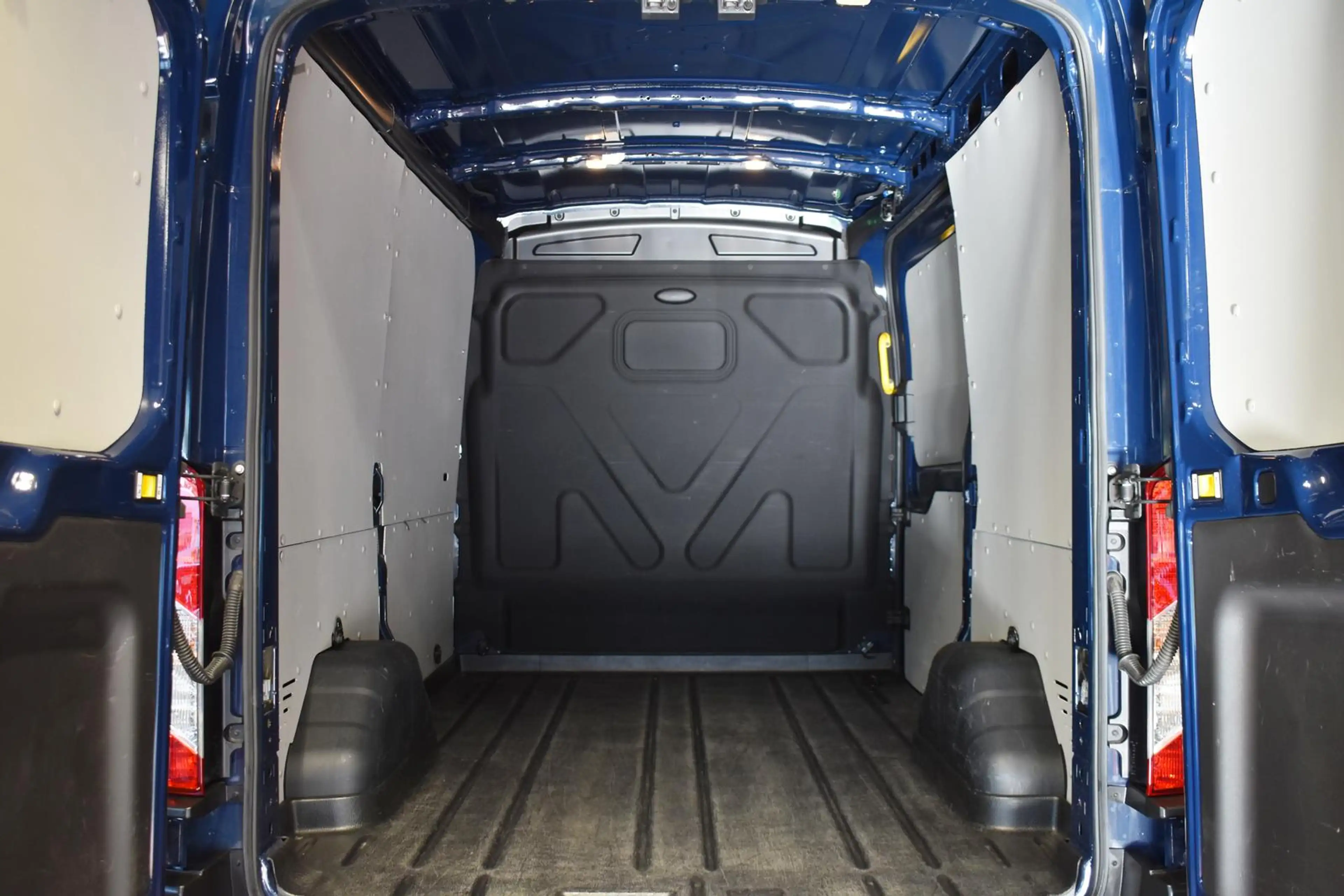 Ford Transit 350 L2H2 TREND KLIMA TEMPOMAT SITZHEIZUNG BEHEIZBA — photo 10