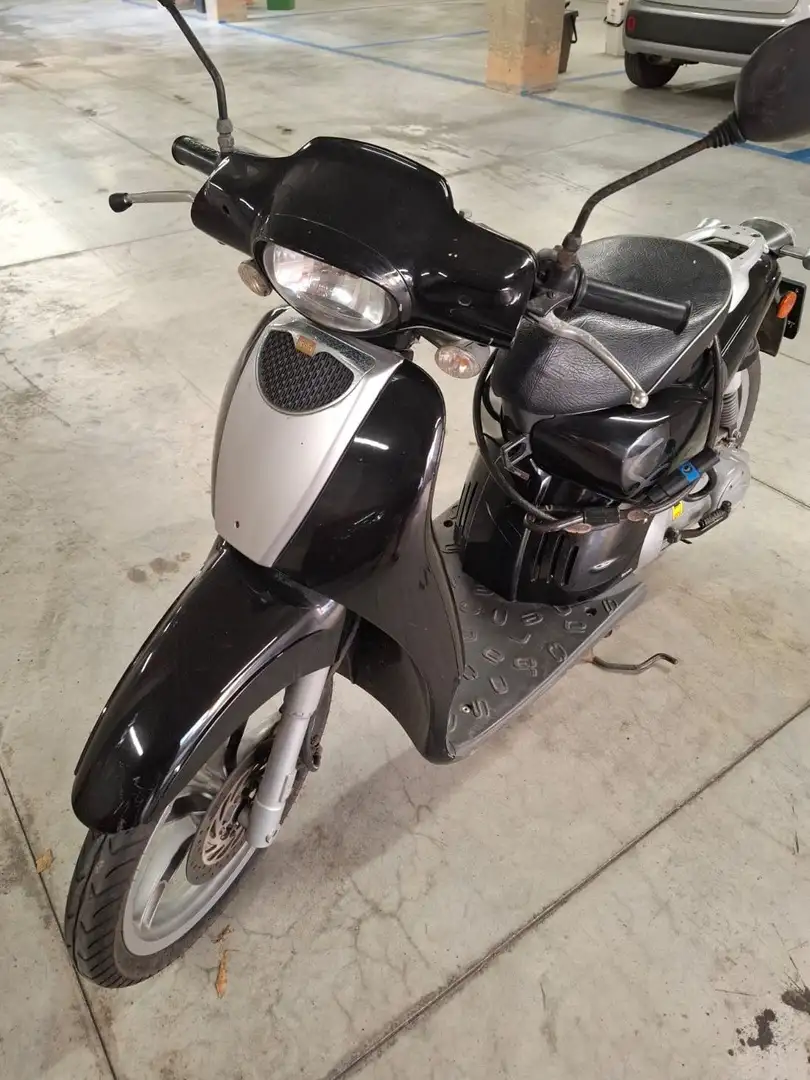 Aprilia Scarabeo Siyah - 1