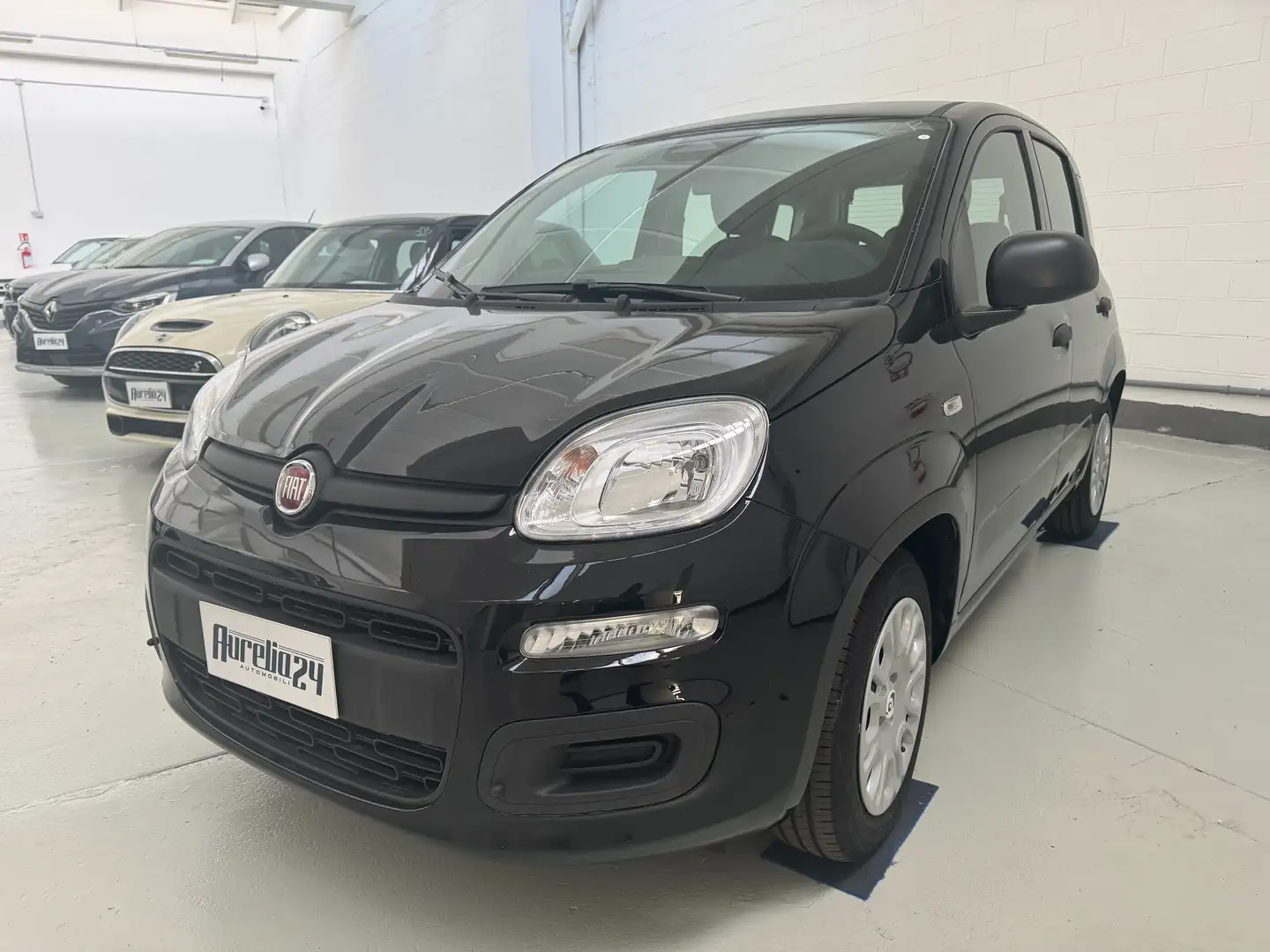 Fiat Panda 1.0 HYBRID 70 CV ADAS Negro - 1