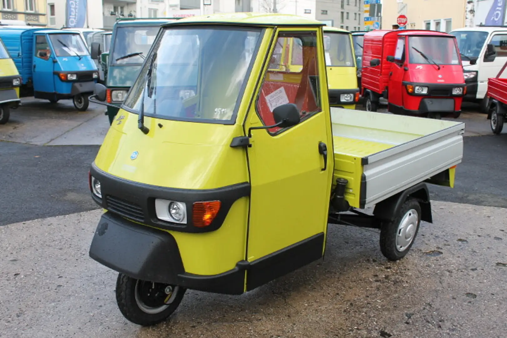 Piaggio Ape 50 Pritsche Alubordwände SOFORT !!! Sárga - 1