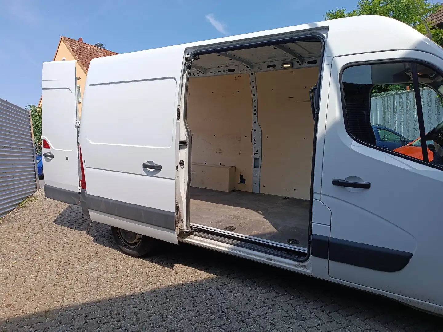 Renault Master L2H2 HKa 3,3t Weiß - 2