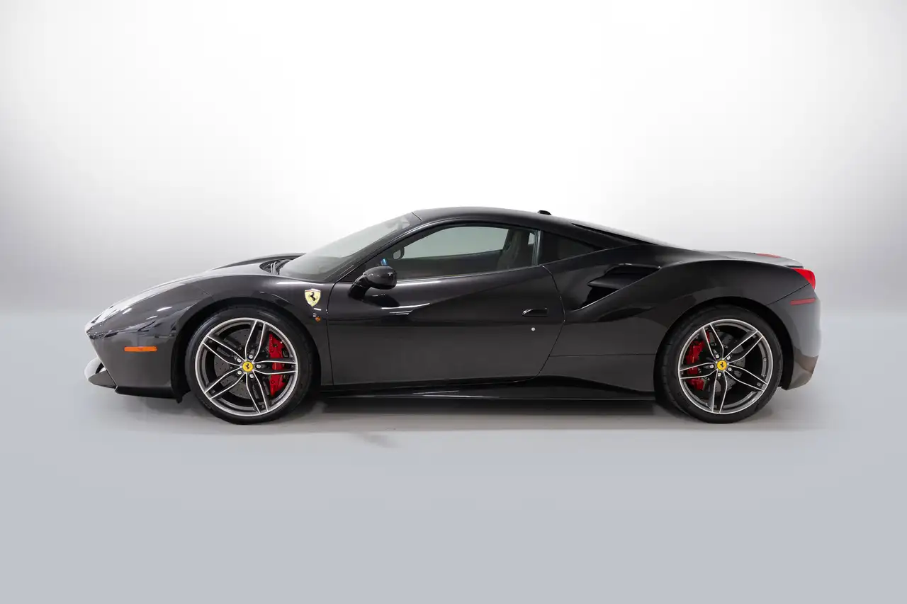 Ferrari 488 снимка Ferrari 488