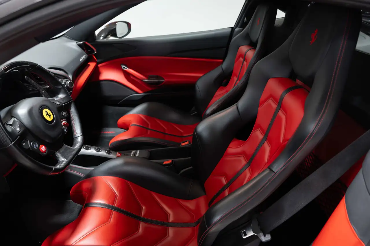 Ferrari 488 снимка Ferrari 488
