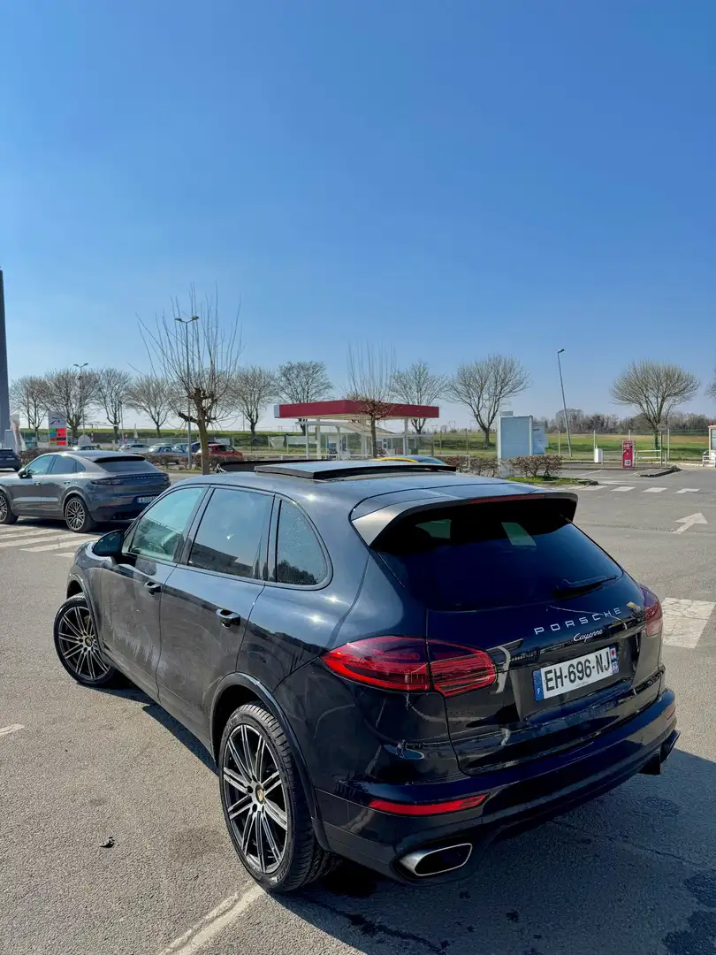 Porsche Cayenne 3.0D V6 262 ch Platinium Edition Tiptronic A Noir - 2