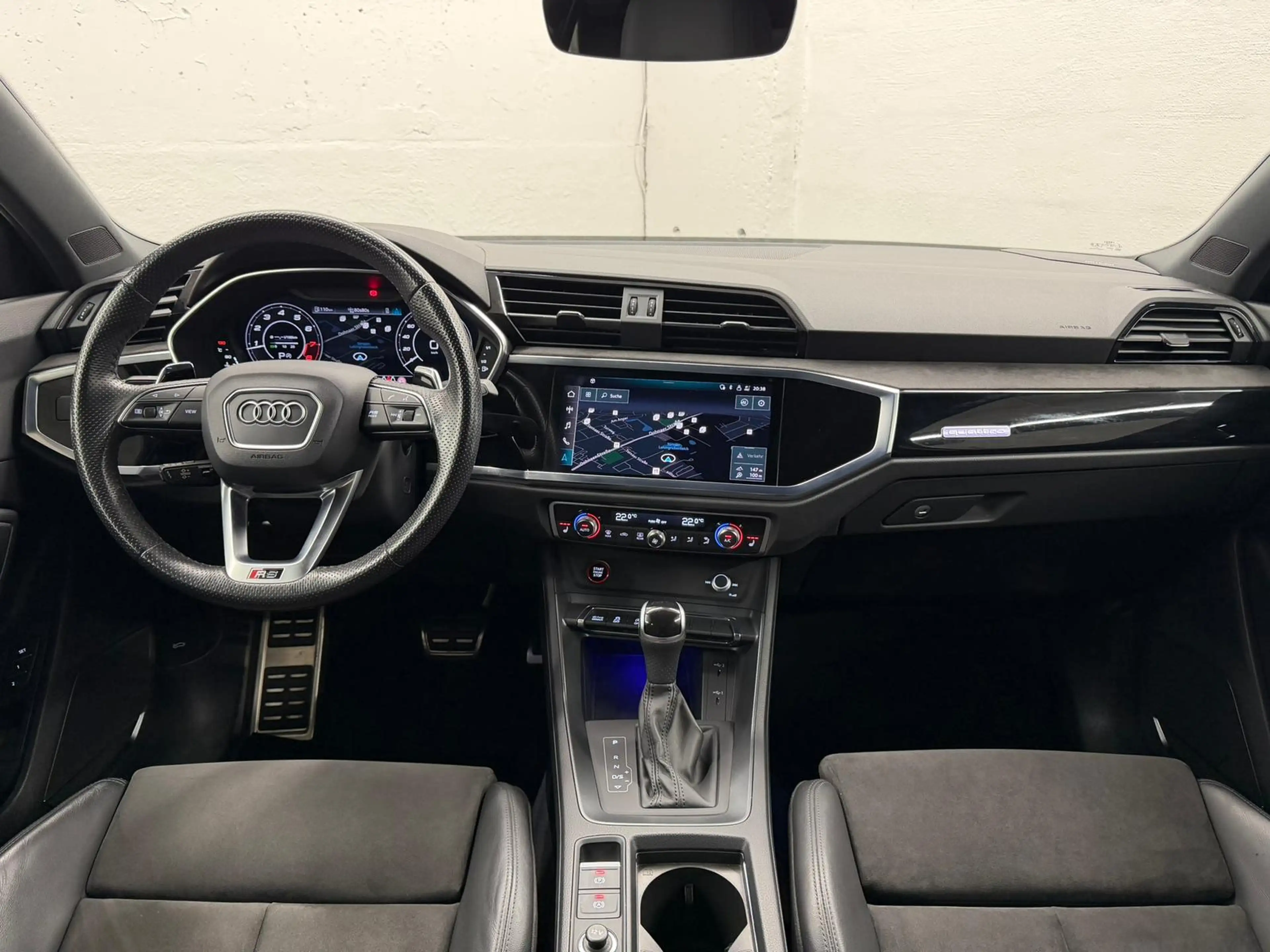 Audi RS Q3 RSQ3 2.5 TFSI quattro #1.HAND#PANO#ACC#AHK#360° — photo 10