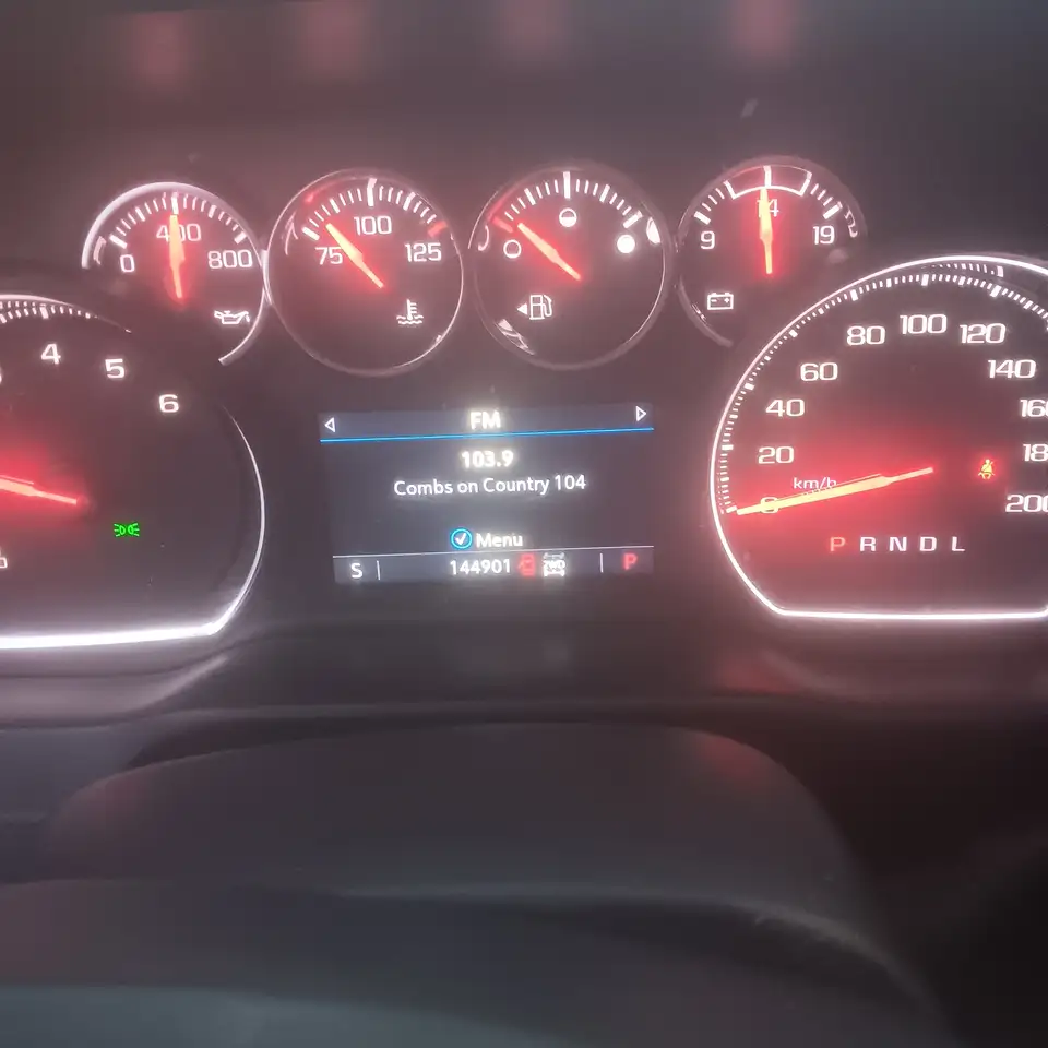 Chevrolet Silverado 1500 снимка Chevrolet Silverado 1500