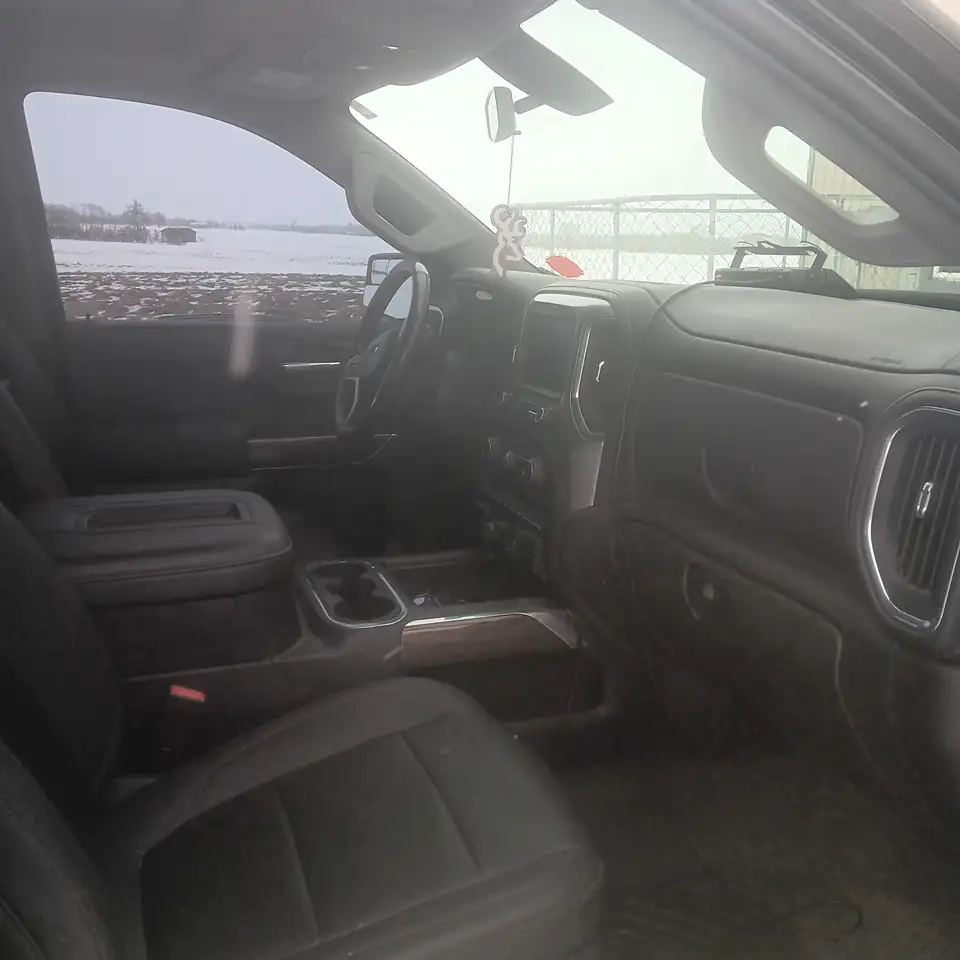 Chevrolet Silverado 1500 снимка Chevrolet Silverado 1500