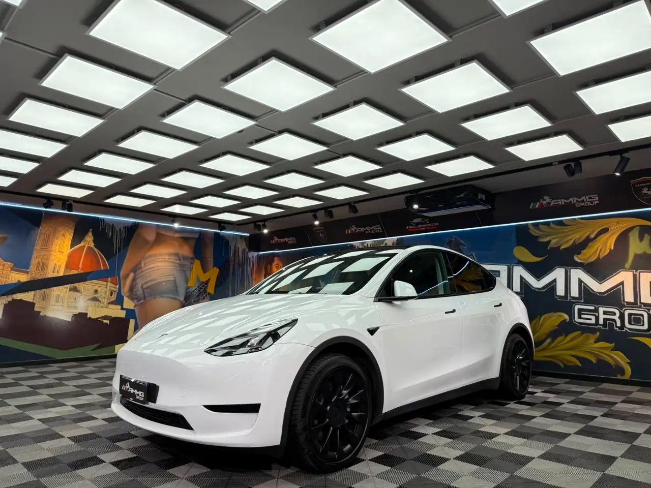 Tesla Model Y 2023, elektro, Automāts, SUV/Apvidus — Latvijā