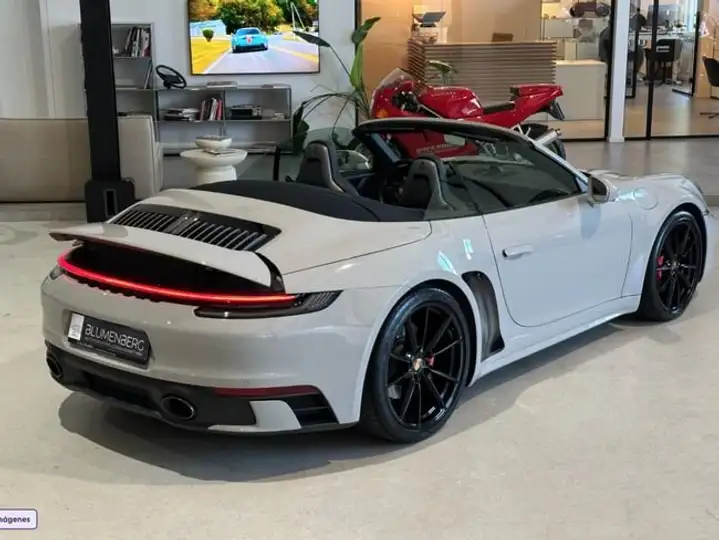 Porsche Carrera 4 GTS Cabriolet 2020, foto 10