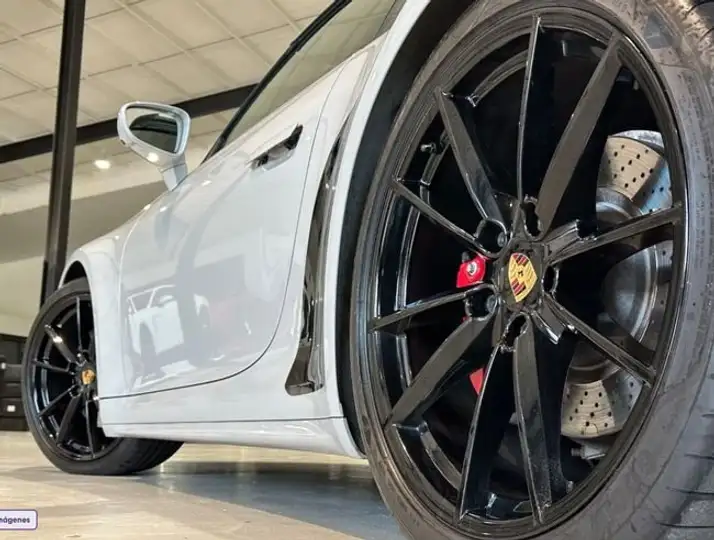 Porsche Carrera 4 GTS Cabriolet 2020, foto 13