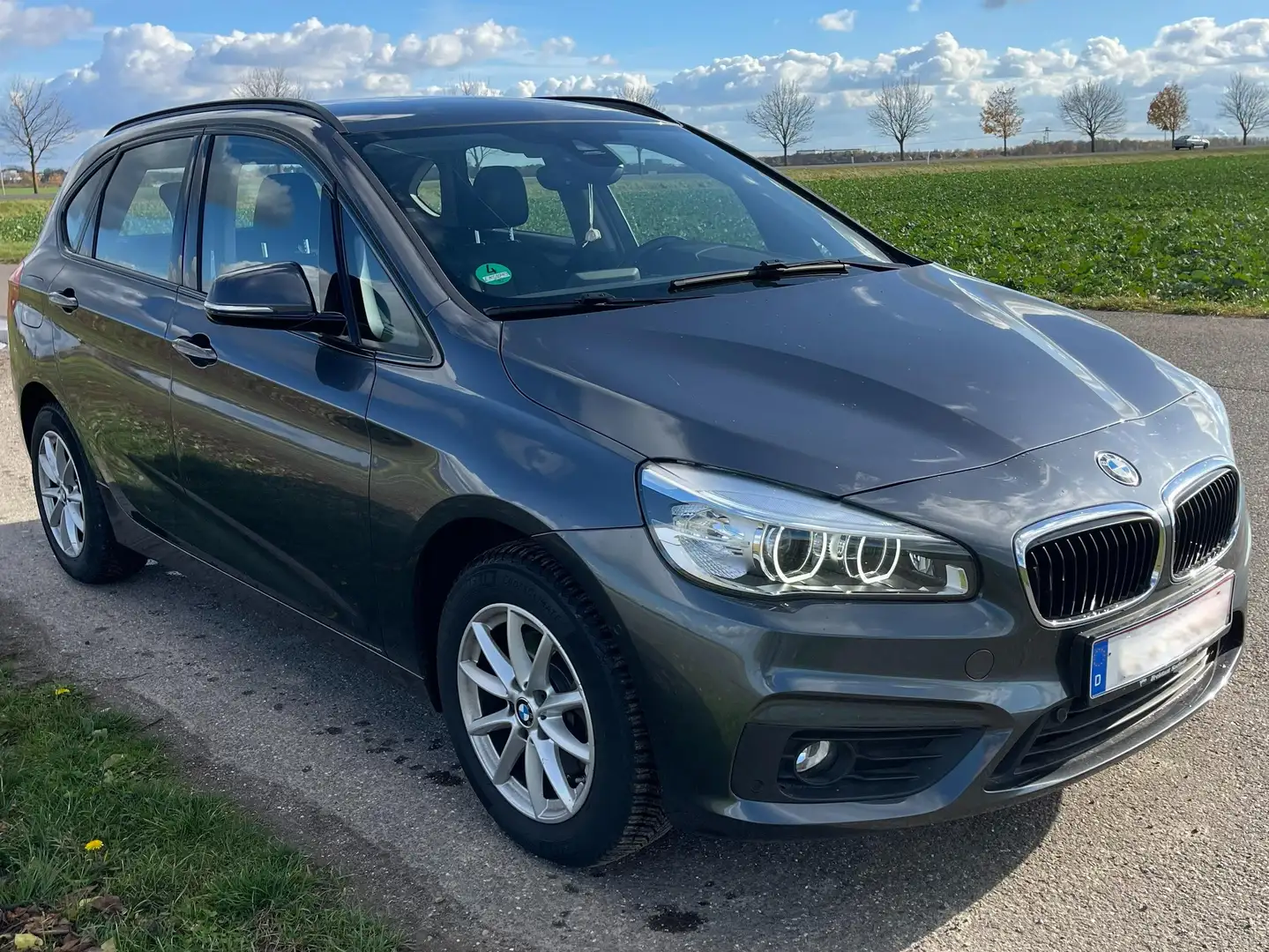 BMW 218 Active Tourer Advantage Grau - 1