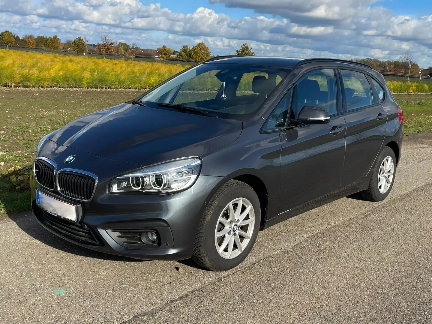 BMW 218 Active Tourer Advantage Grau - 2