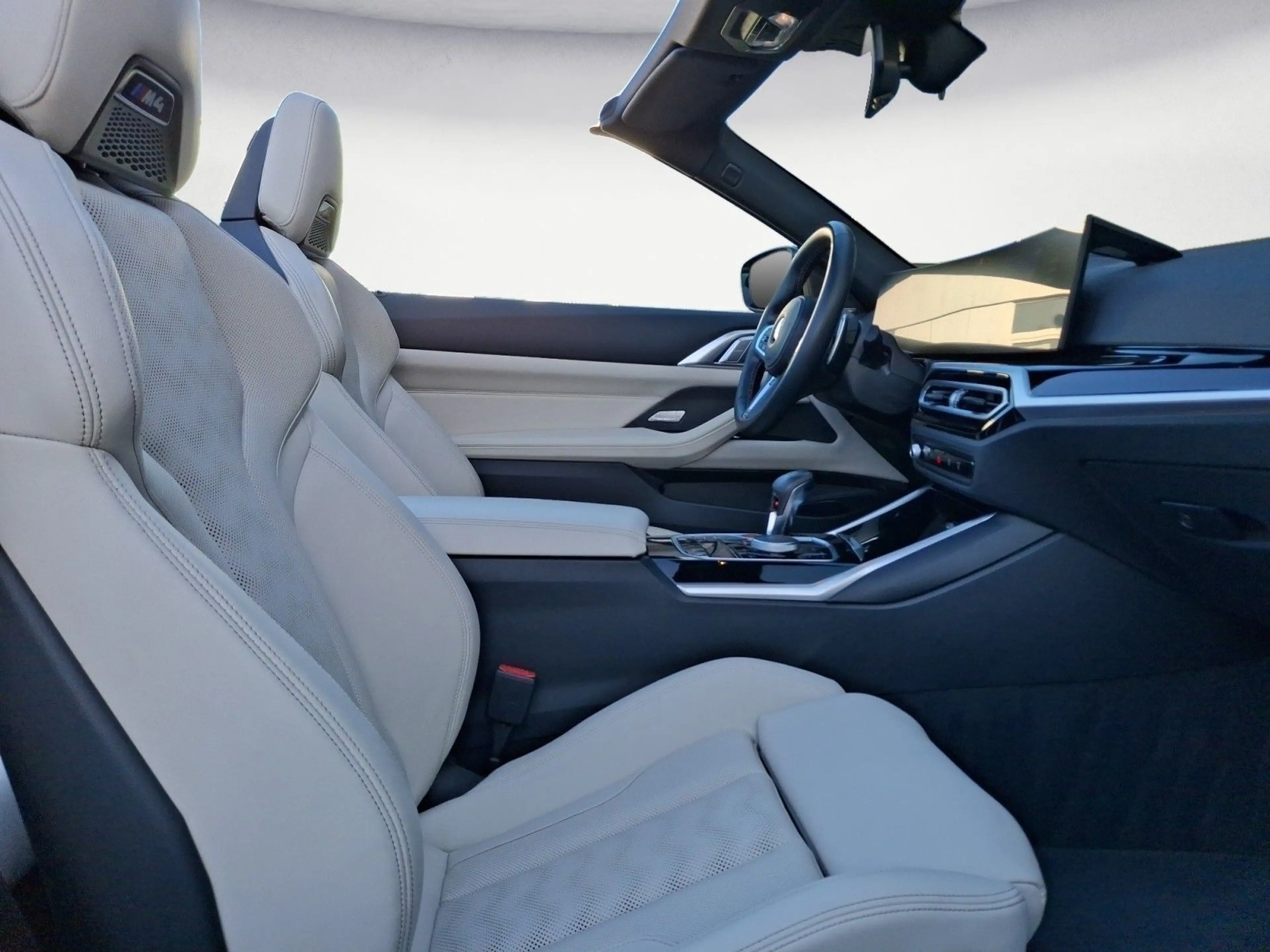 BMW M4 Competition M xDrive Cabrio Innovationsp. — photo 15