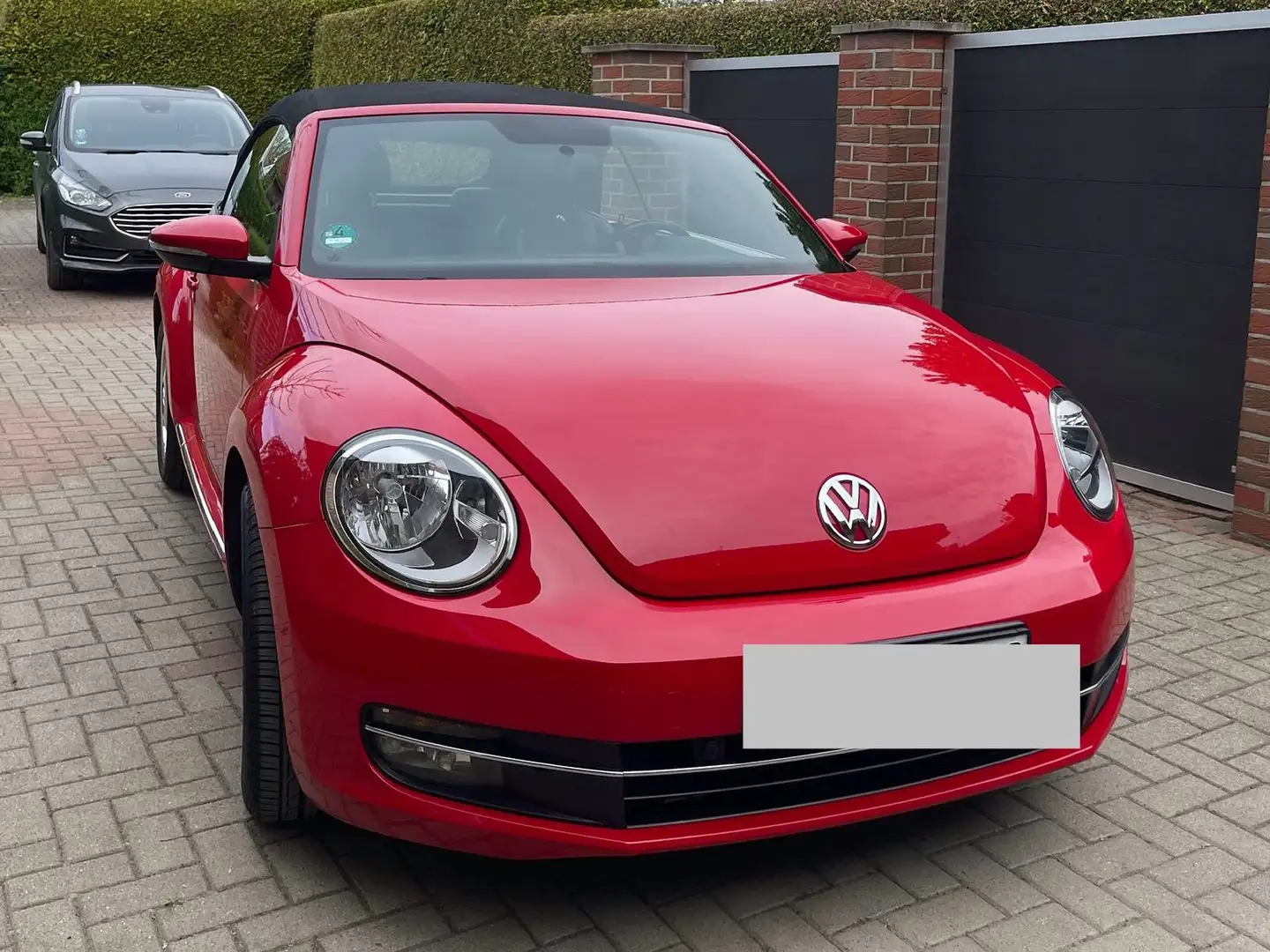 Volkswagen Beetle The Beetle Cabriolet 1.2 TSI iBeetle Design Rot - 2