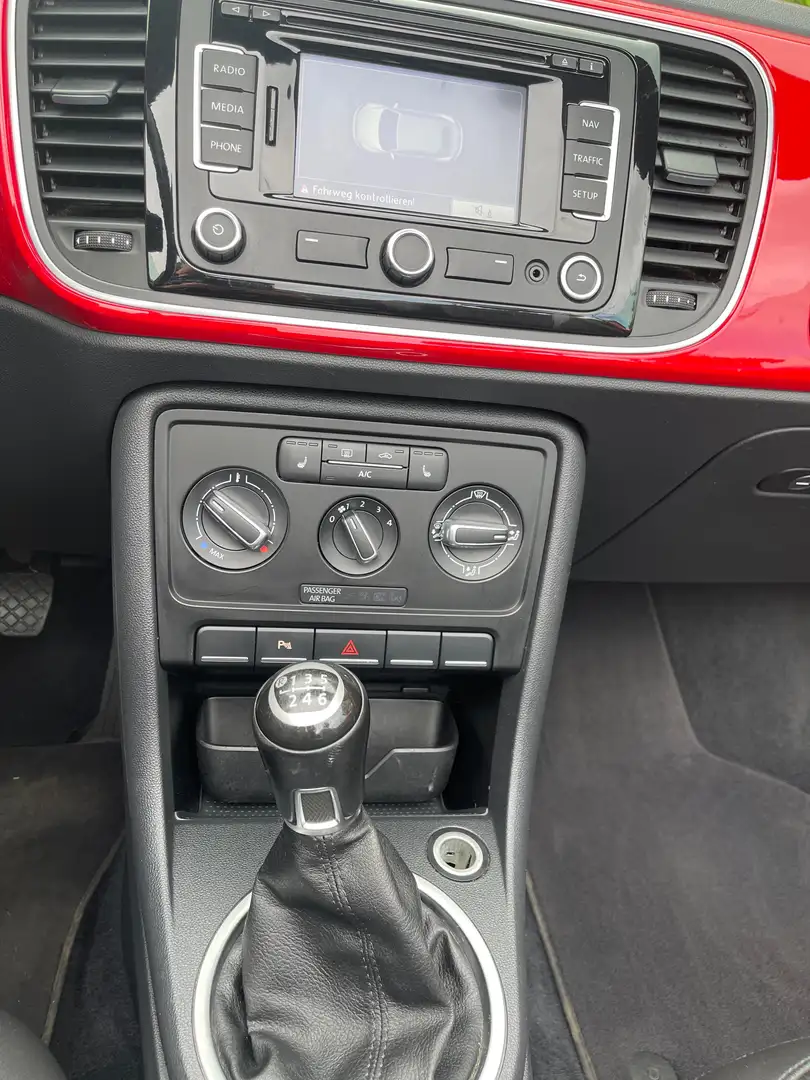 Volkswagen Beetle The Beetle Cabriolet 1.2 TSI iBeetle Design Rot - 1