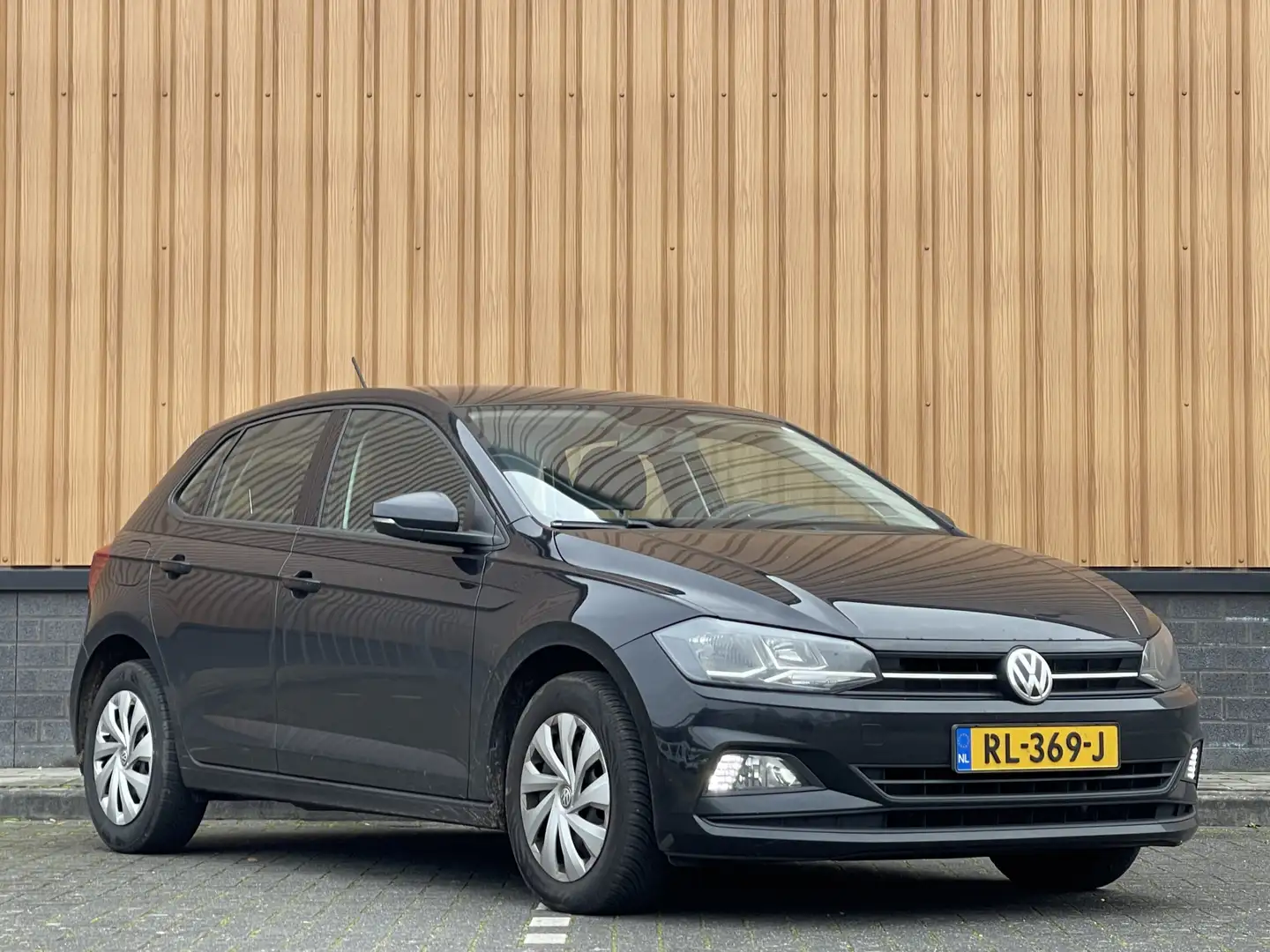 Volkswagen Polo 1.6 TDI Comfortline | Handel/Export | Apple Carpla Noir - 2