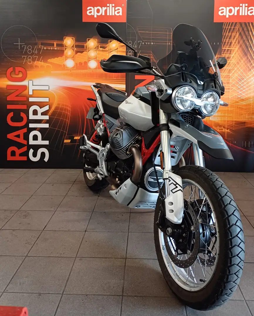 Moto Guzzi V 85 TT Blanc - 1