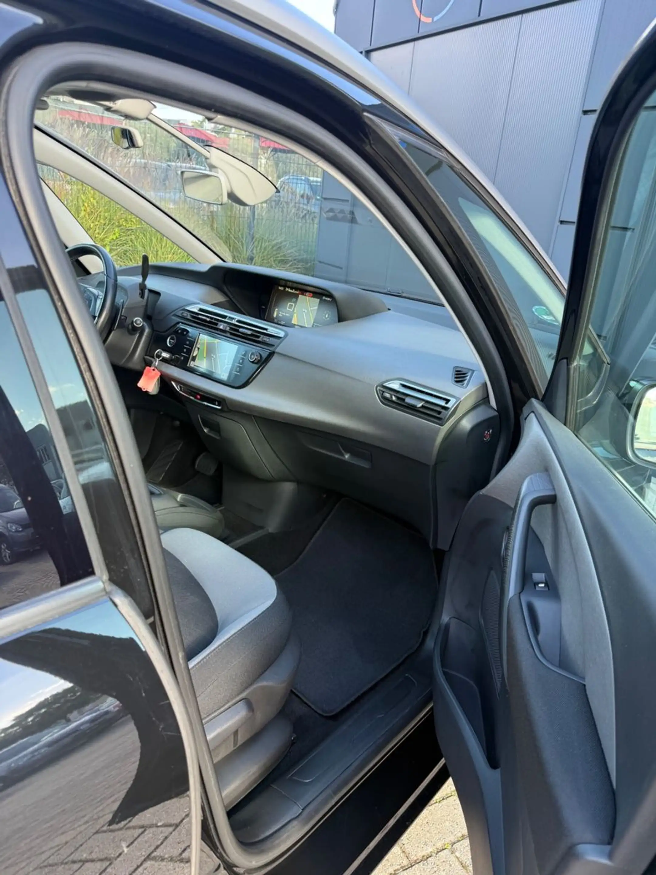 Citroen Grand C4 Picasso /Spacetourer Selection *7Sitzer — photo 11