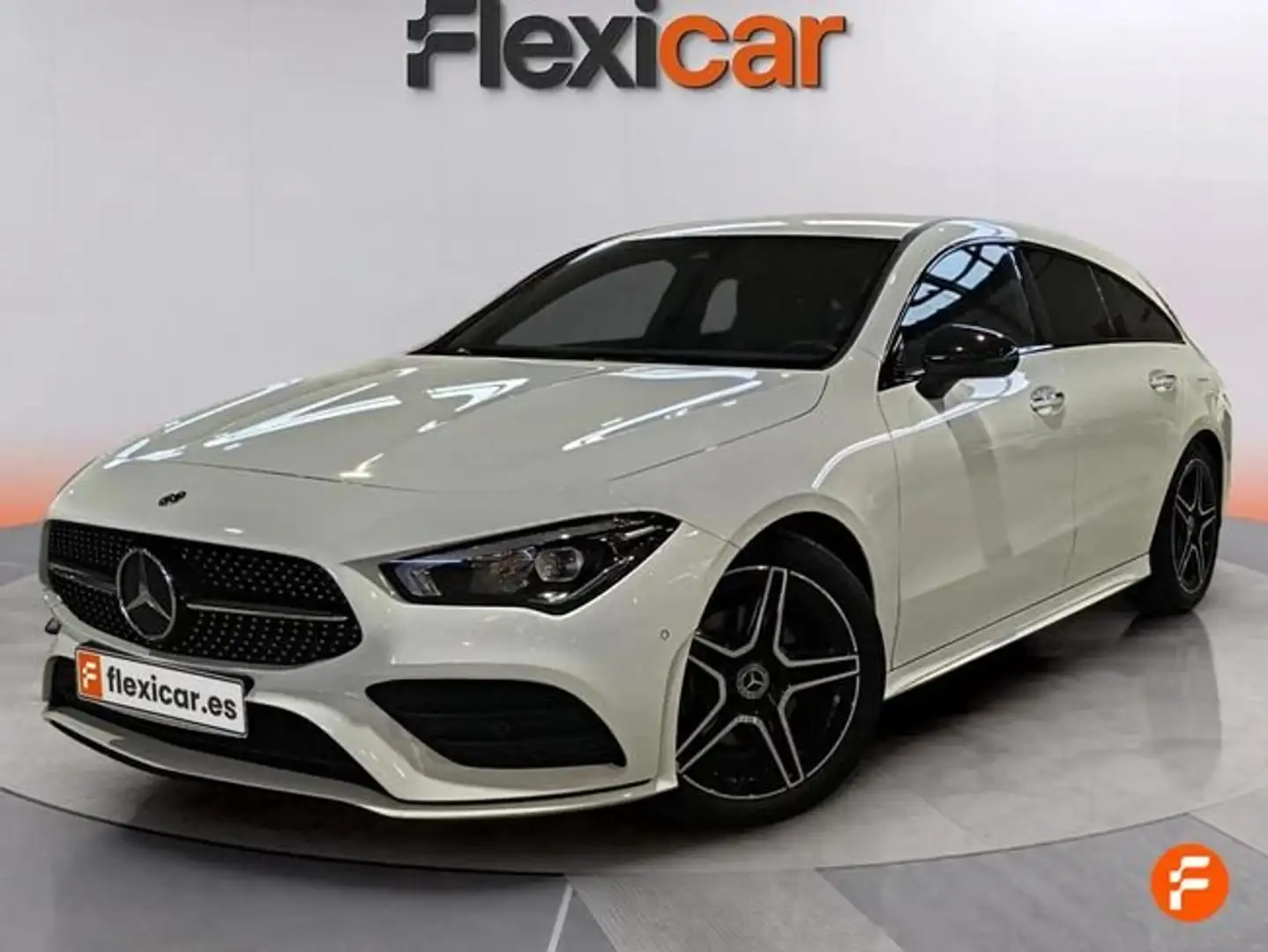 Mercedes-Benz CLA 180 Shooting Brake Blanco - 2