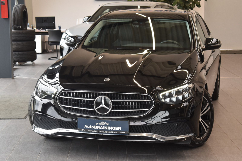 Mercedes-Benz E 220 d Limo Avantgarde 9G-tronic LED~WideScr~HuD