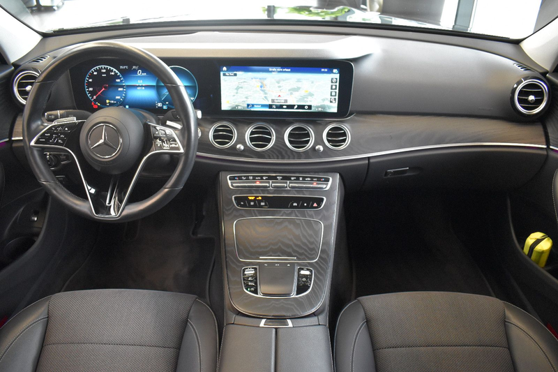 Mercedes-Benz E 220 d Limo Avantgarde 9G-tronic LED~WideScr~HuD — photo 3