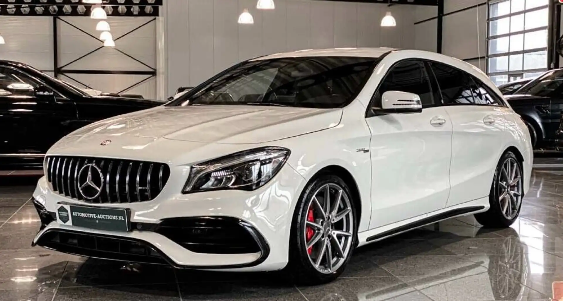 Mercedes-Benz CLA 45 AMG 4MATIC Wit - 1