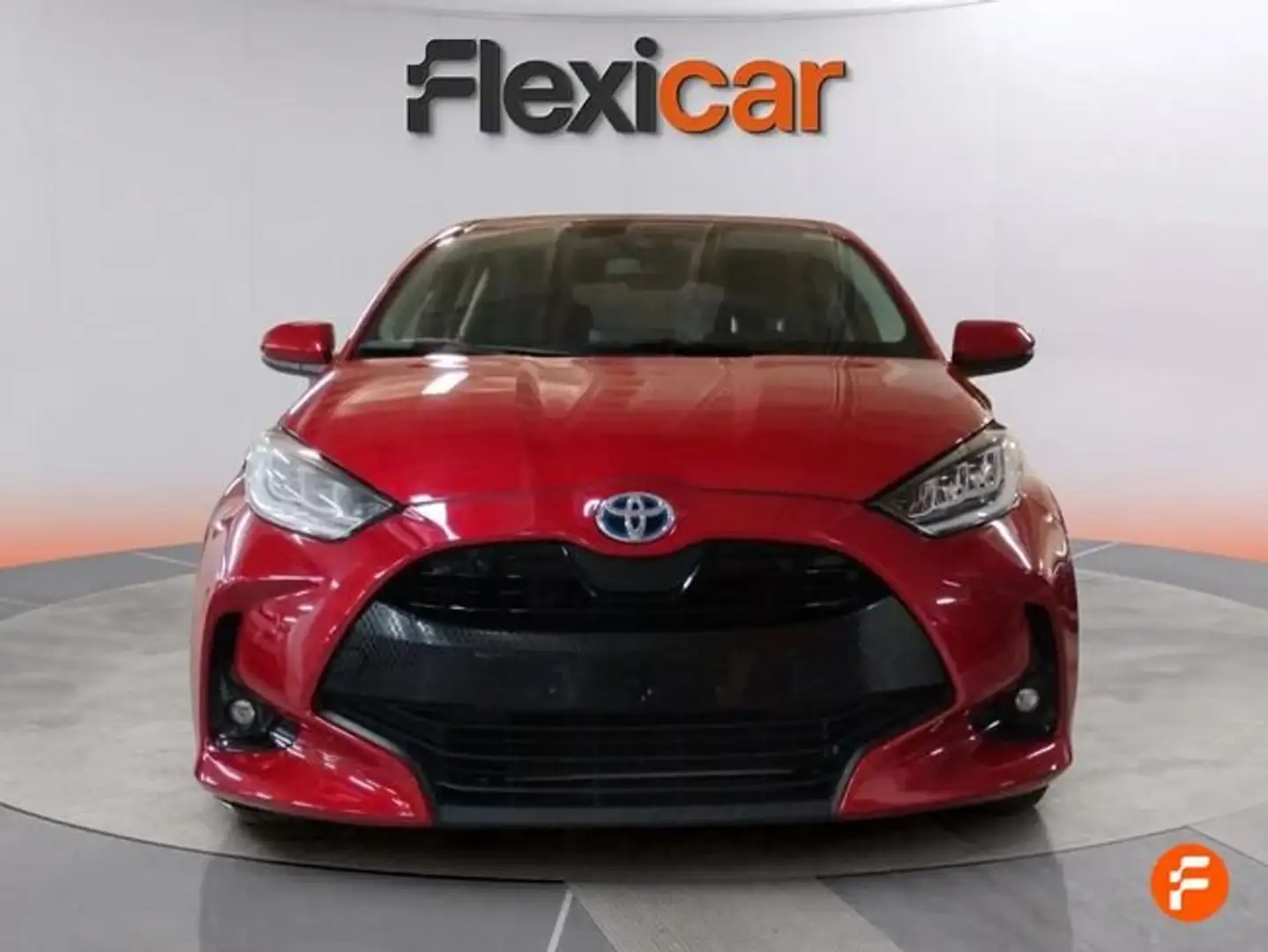 Toyota Yaris 120H 1.5 Active Plus Rojo - 2