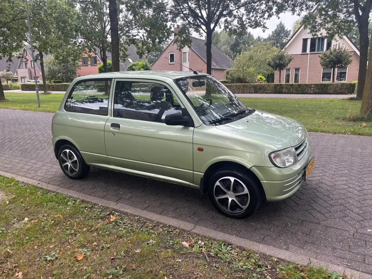 Daihatsu Cuore 1.0-12V XTi, foto 2