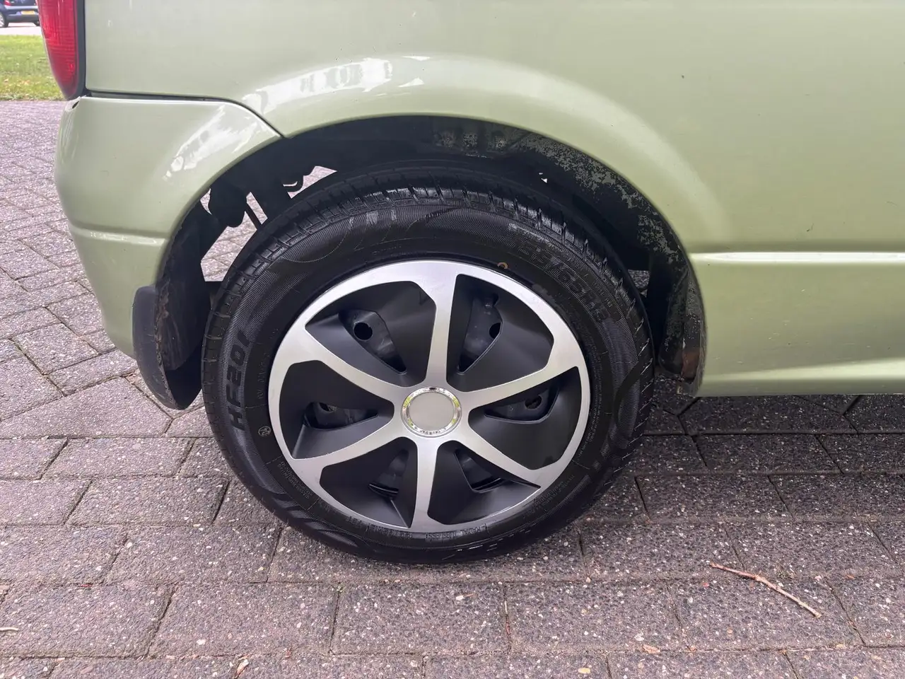 Daihatsu Cuore 1.0-12V XTi, foto 7