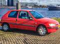 Peugeot 106 1.1 XT Rojo - thumbnail 3