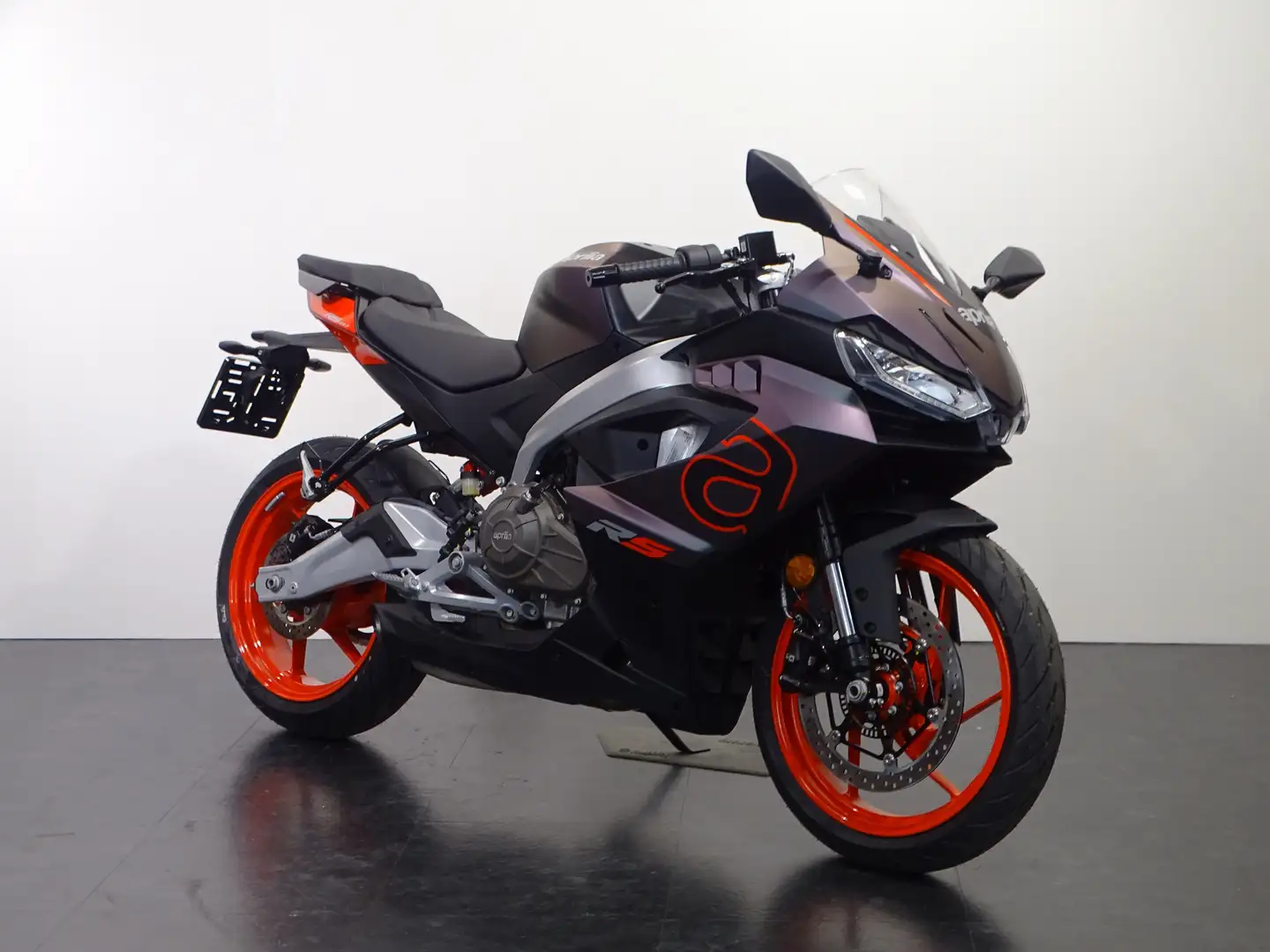 Aprilia RS 457 Zwart - 2