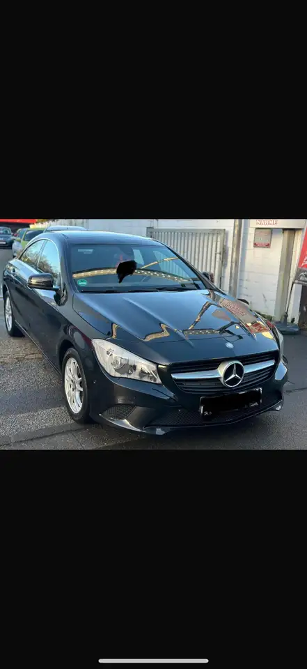 Mercedes-Benz CLA 200
