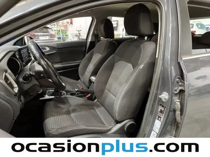 Kia cee'd 2023, foto 10