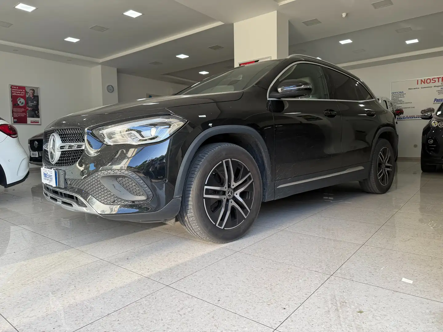 Mercedes-Benz GLA 200 GLA 200 D SPORT PLUS AUTOMATICA Nero - 1