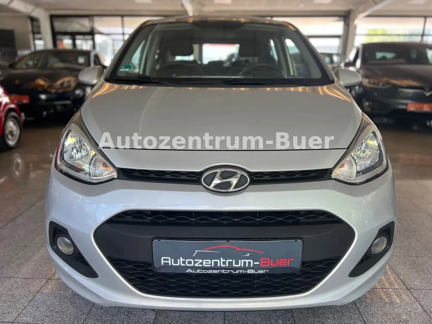 Hyundai i10 Trend Silber - 1