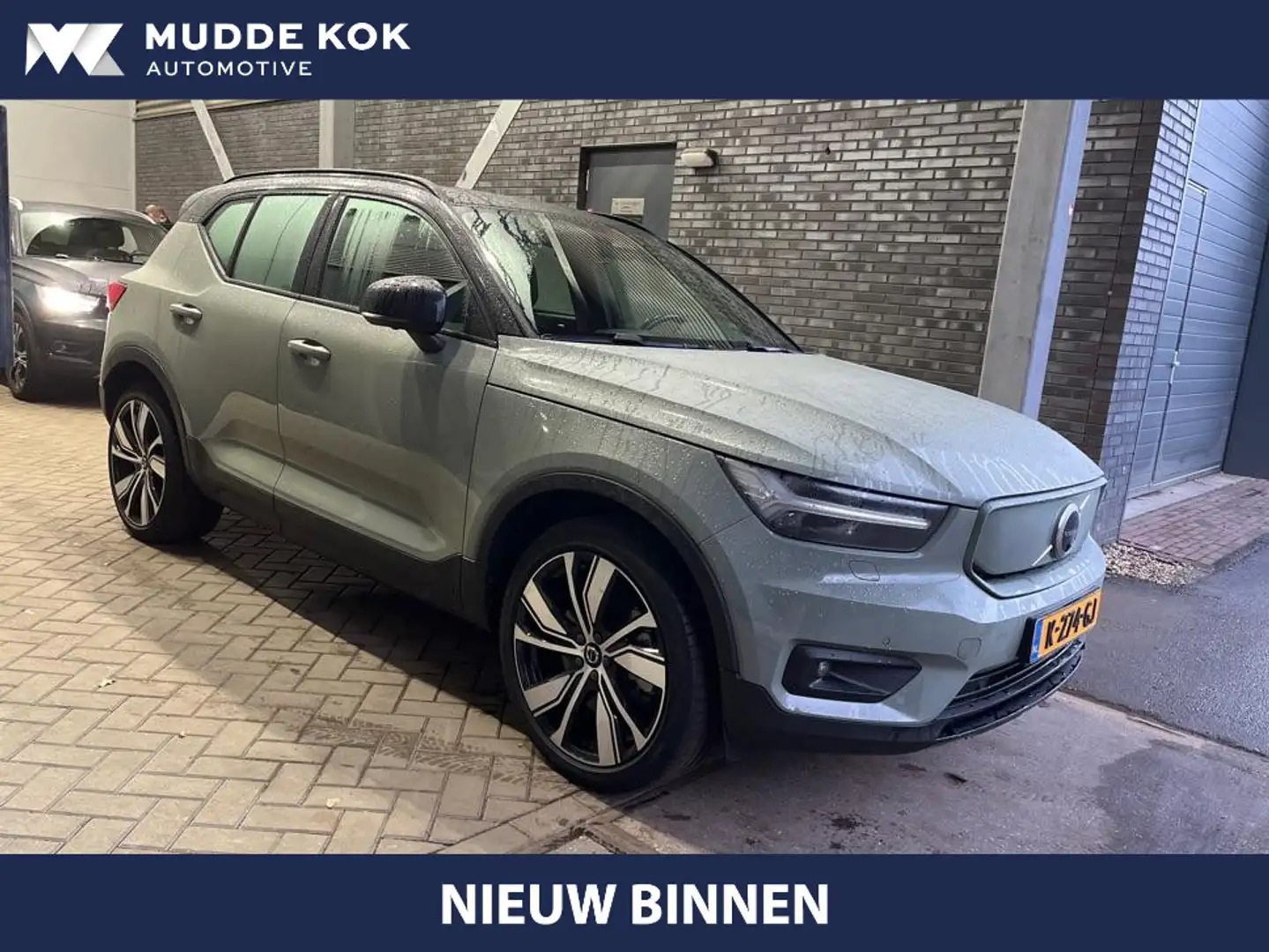 Volvo XC40 Recharge P8 AWD R-Design | Panoramadak | ACC | Tre Groen - 1