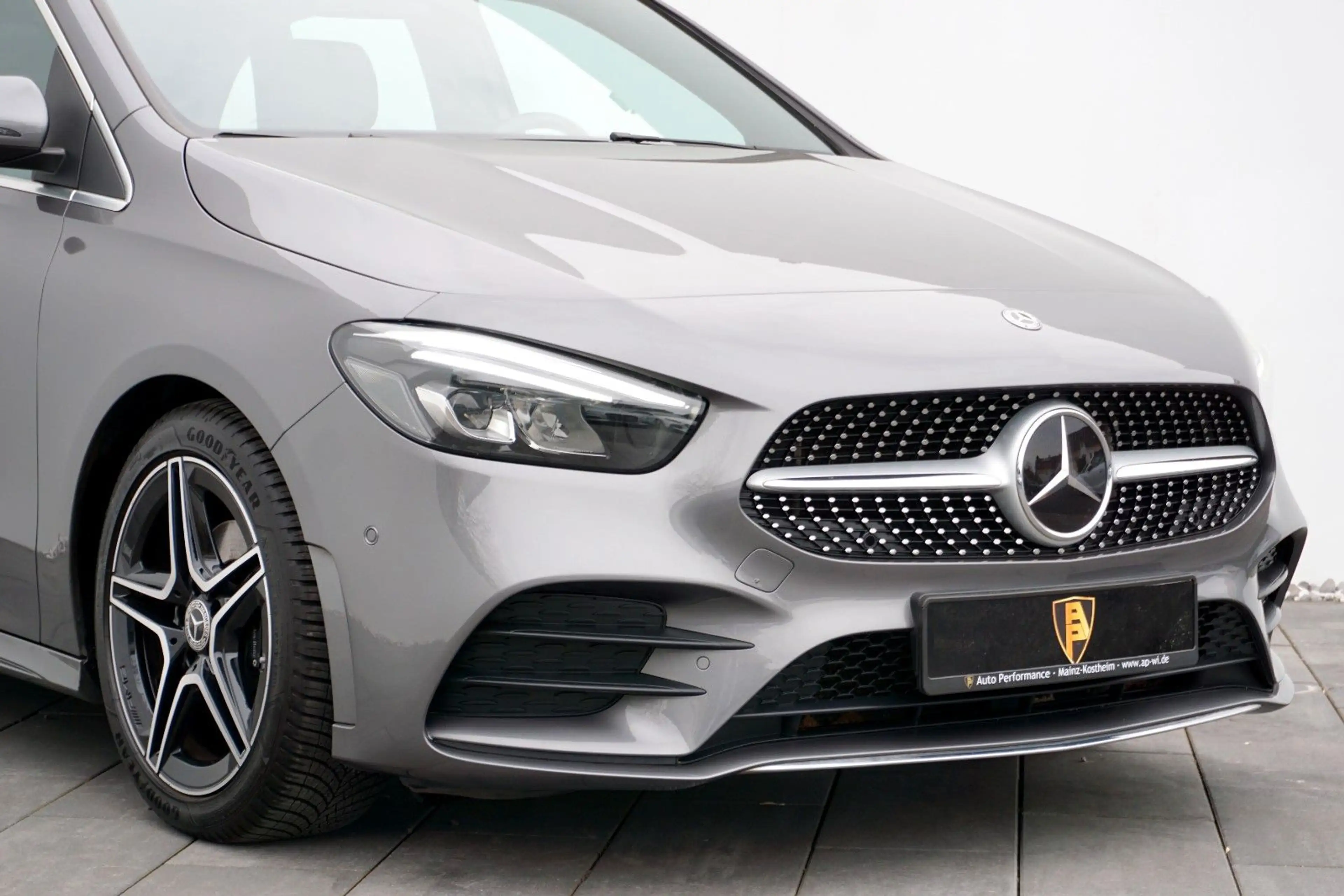 Mercedes-Benz B 200 *7G|3xAMG-Line|PANO|Distronic|MBUX|Kamera — photo 5