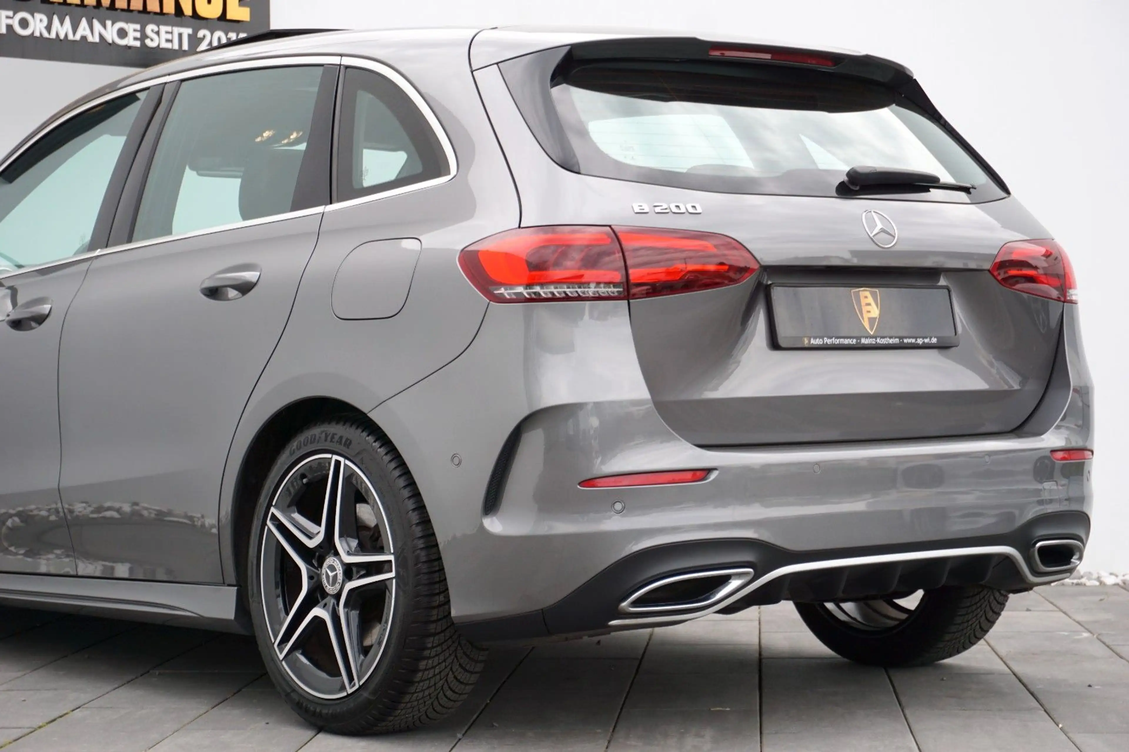 Mercedes-Benz B 200 *7G|3xAMG-Line|PANO|Distronic|MBUX|Kamera — photo 12