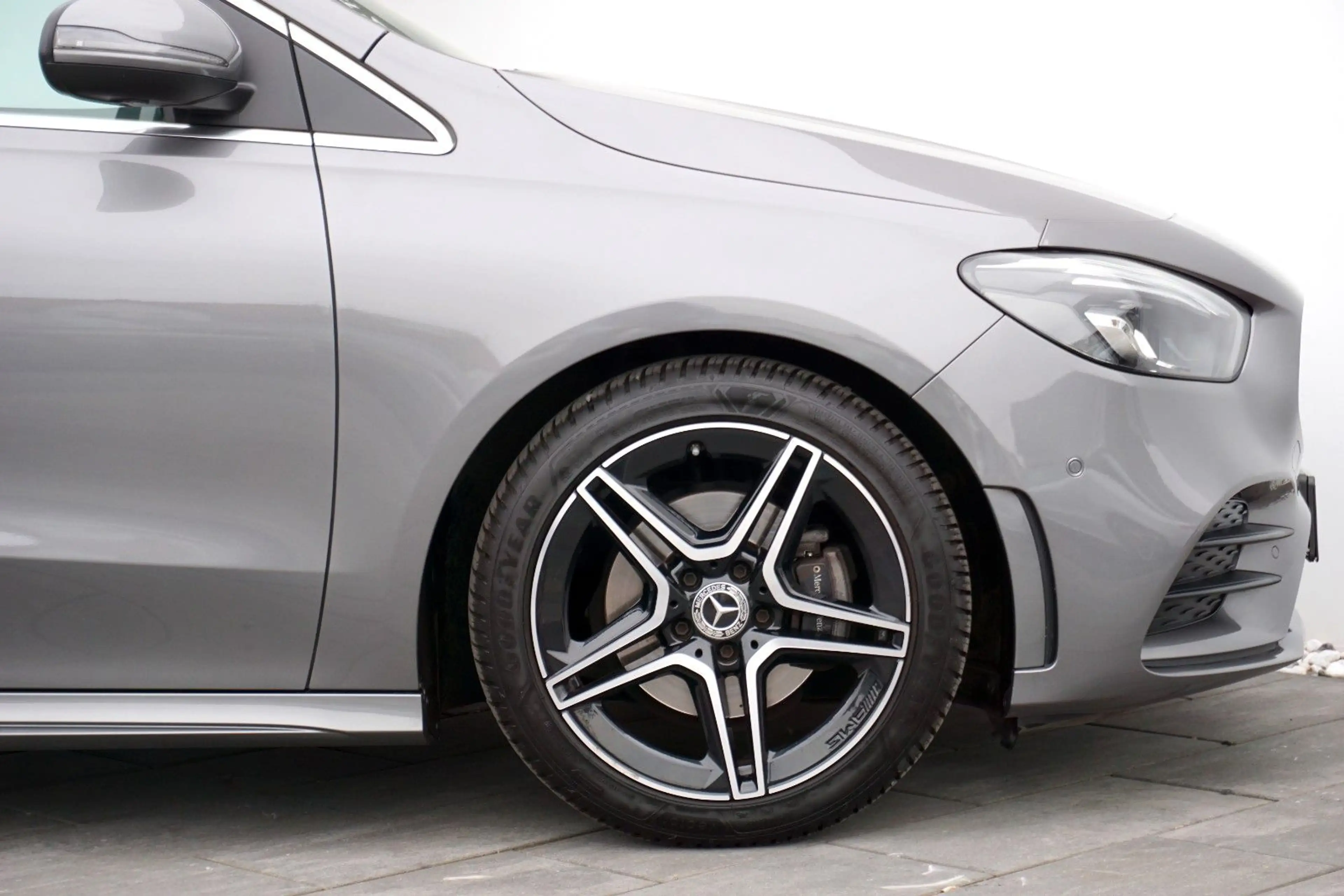 Mercedes-Benz B 200 *7G|3xAMG-Line|PANO|Distronic|MBUX|Kamera — photo 8