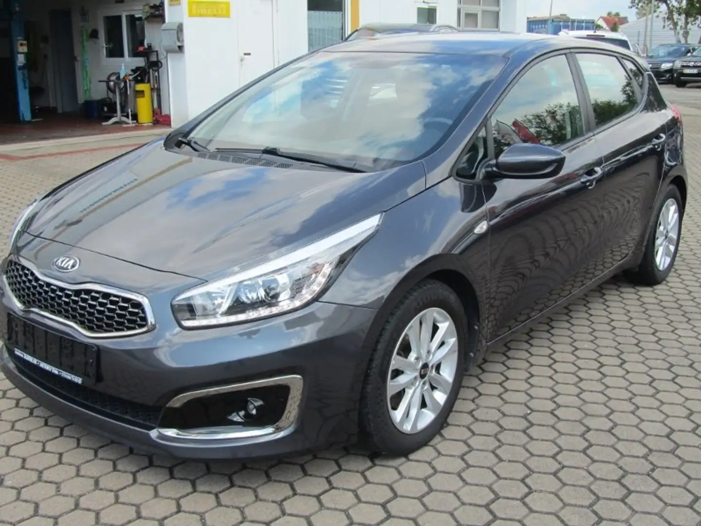 Kia Ceed / cee'd 1.6 GDI Edition 7 Gri - 1