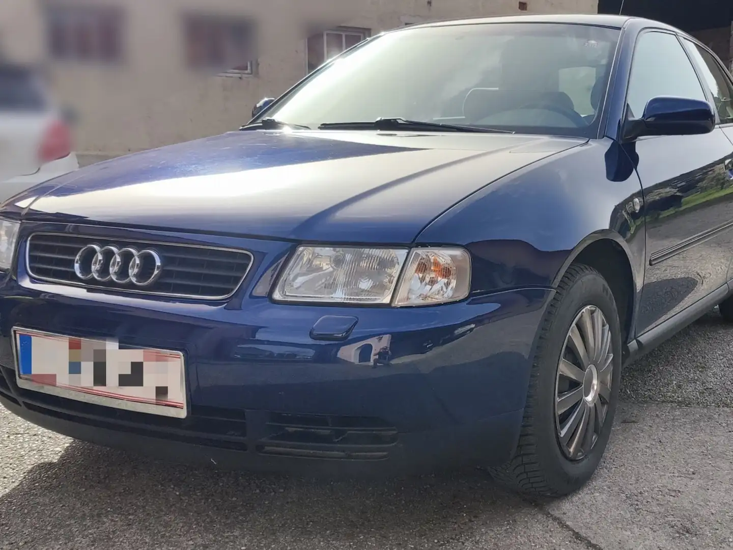 Audi A3 1,8 Ambiente Aut. Kék - 2