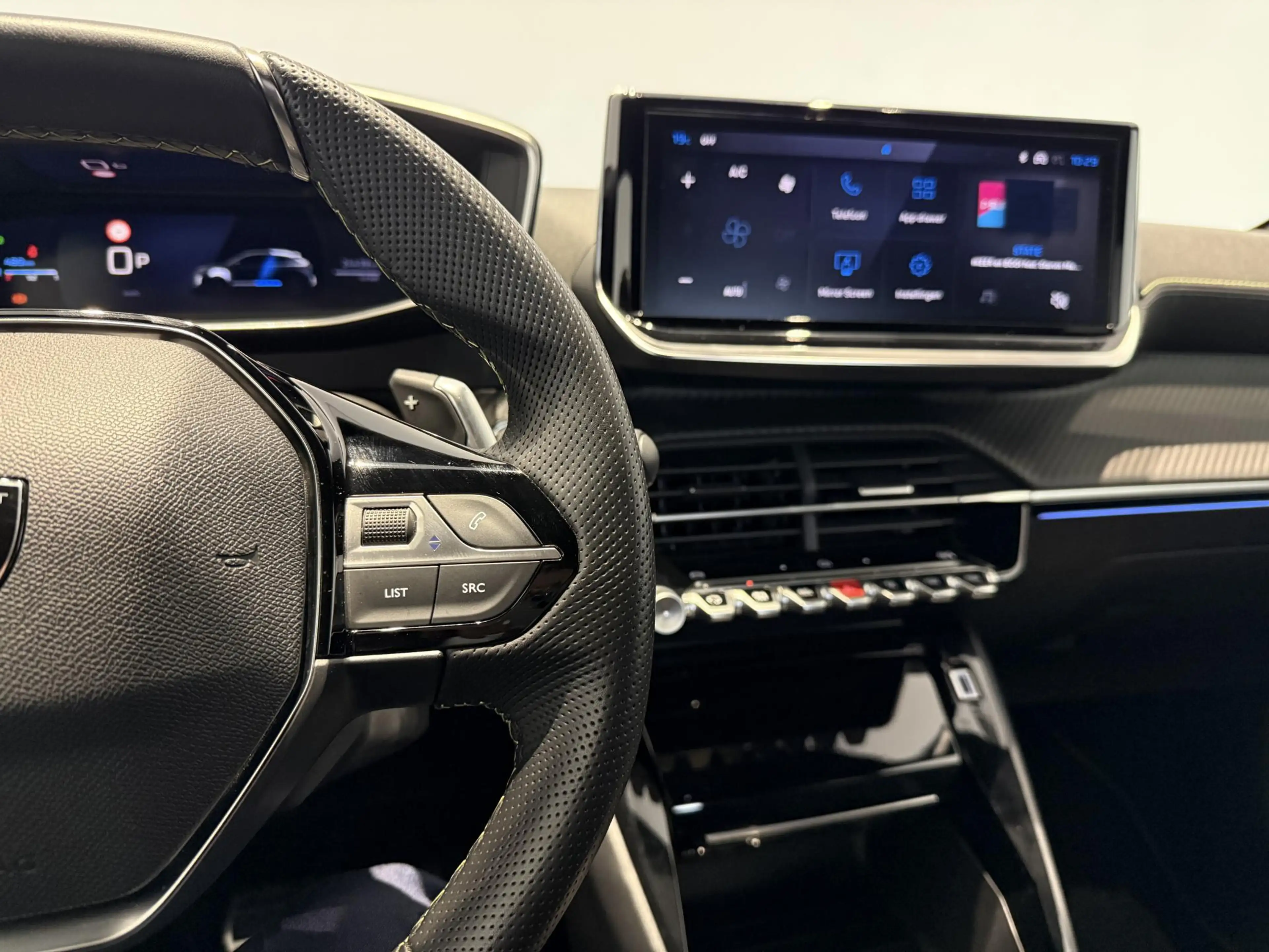 Peugeot 208 1.2 Hybrid 110 e-DCS6 GT l Camera l Navi l Parkeer — photo 15