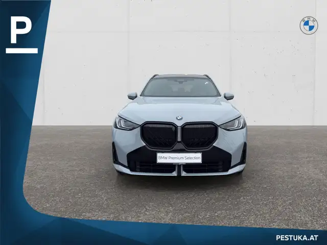 BMW X3 view 2