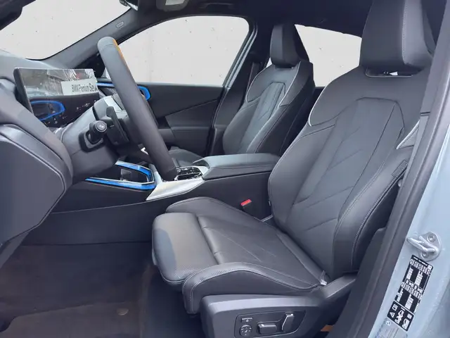 BMW X3 view 8