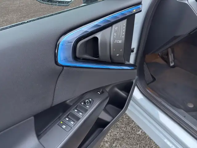 BMW X3 view 9