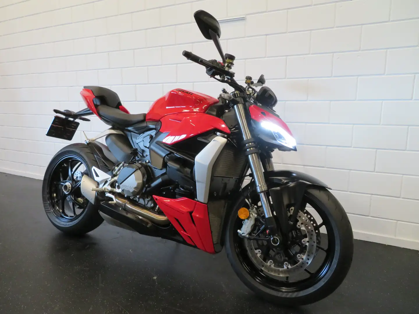 Ducati Streetfighter V2 NIEUWSTAAT! Rood - 2